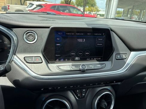 Used 2020 Chevrolet Blazer LT FWD image 28