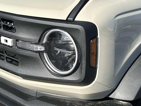 New 2026 Ford Bronco 2-Door AWD/4WD image 9