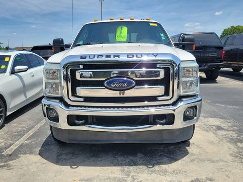 Used 2016 Ford F350 Lariat w/ Lariat Ultimate Package AWD/4WD image 2