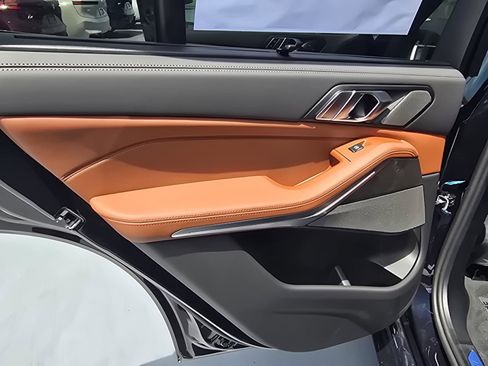 New 2026 BMW X5 M60i AWD/4WD image 10