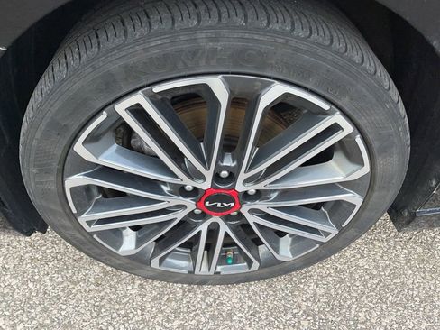 Used 2023 Kia Forte GT w/ GT2 Package FWD image 5