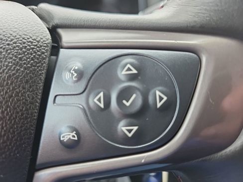 Used 2015 GMC Canyon SLE AWD/4WD image 21