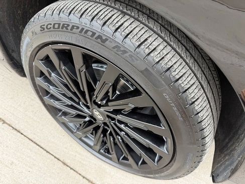 Certified 2025 Hyundai Santa Fe Calligraphy image 10