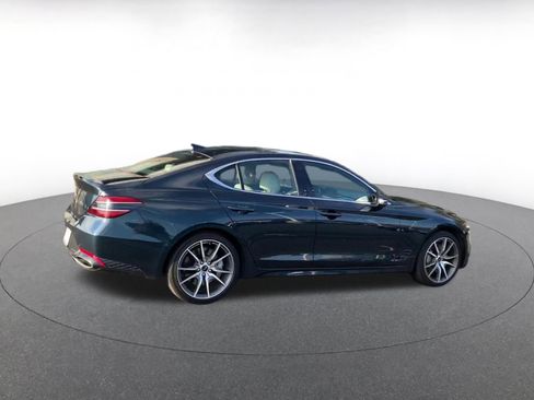 Used 2025 Genesis G70 2.5T image 15
