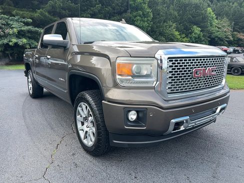 Used 2015 GMC Sierra 1500 Denali w/ Driver Alert Package AWD/4WD image 3
