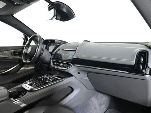 Used 2025 Aston Martin DBX 707 image 15