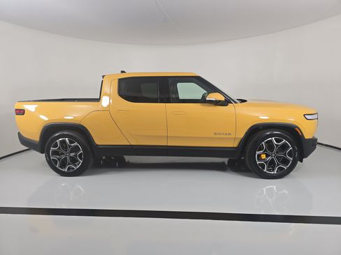 Used 2023 Rivian R1T Adventure AWD/4WD image 6