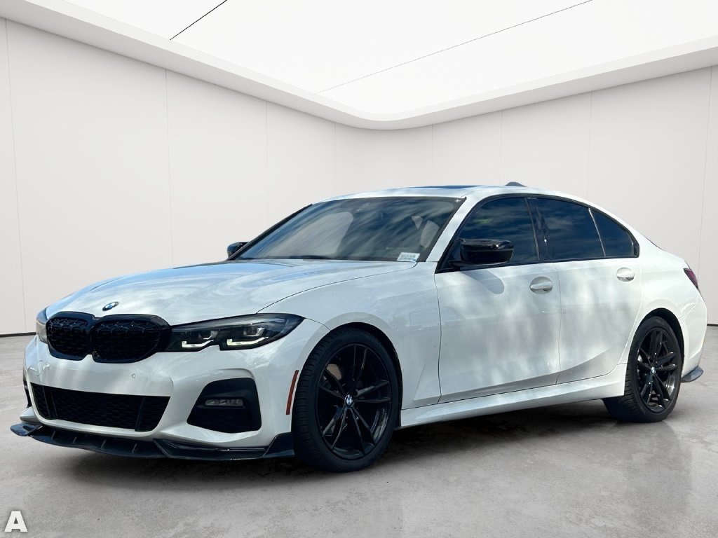 Used 2022 BMW 330i Sedan w/ M Sport Package RWD image 2