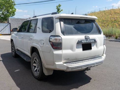 Used 2018 Toyota 4Runner TRD Off-Road Premium AWD/4WD image 5