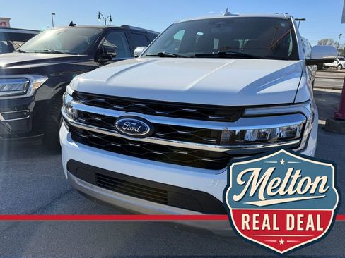 Used 2024 Ford Expedition Limited AWD/4WD image 2