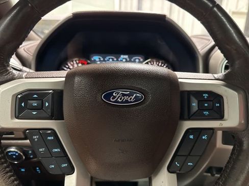 Used 2018 Ford F150 King Ranch image 13