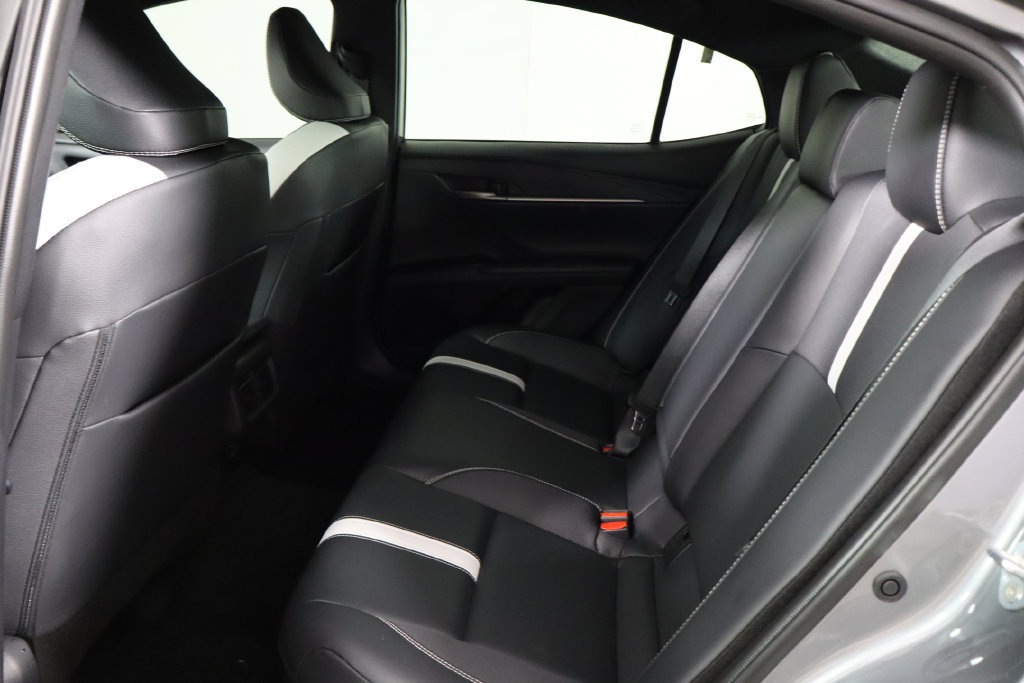 Used 2026 Toyota Camry SE FWD image 16