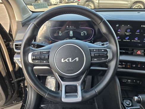 Used 2023 Kia Sportage EX FWD image 15
