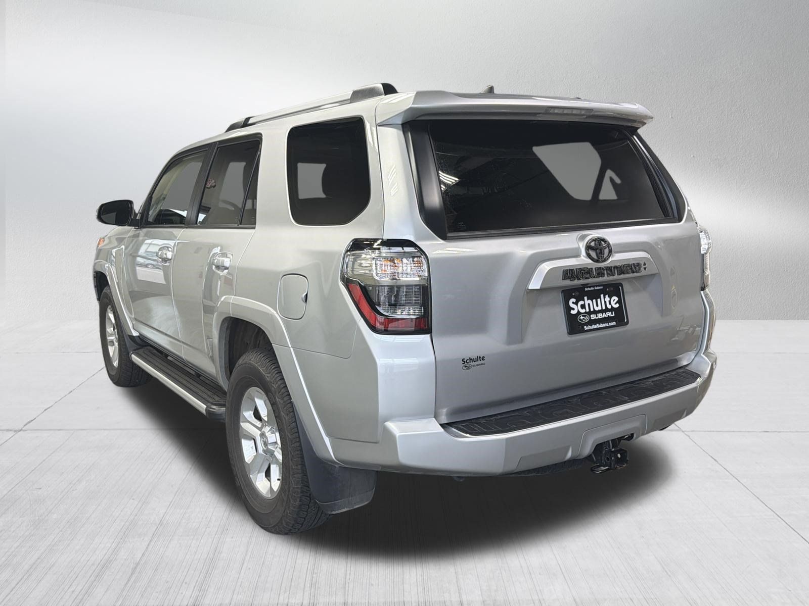 Used 2023 Toyota 4Runner SR5 Premium w/ Moonroof Package AWD/4WD image 5