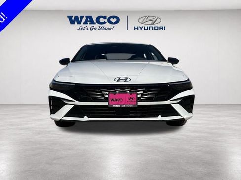 Used 2026 Hyundai Elantra SEL Sport Premium FWD image 2