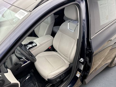 Used 2024 Hyundai Tucson Limited image 11