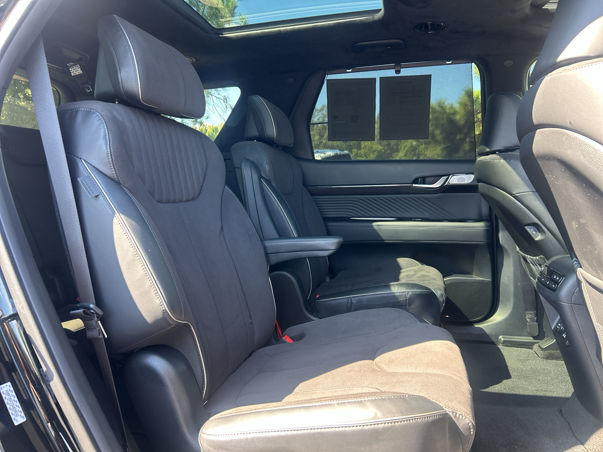 Used 2025 Hyundai Palisade Calligraphy AWD/4WD image 9