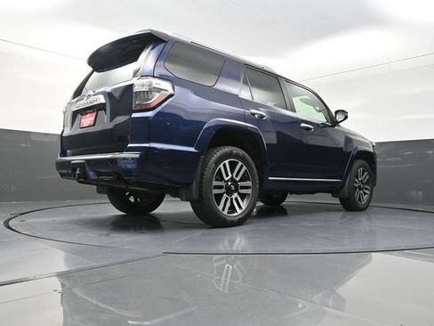Used 2018 Toyota 4Runner Limited AWD/4WD image 37