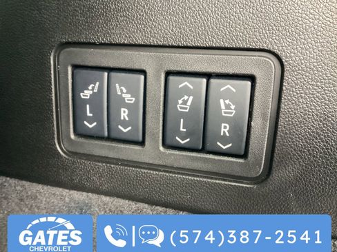 Used 2025 Cadillac XT6 Premium Luxury image 18