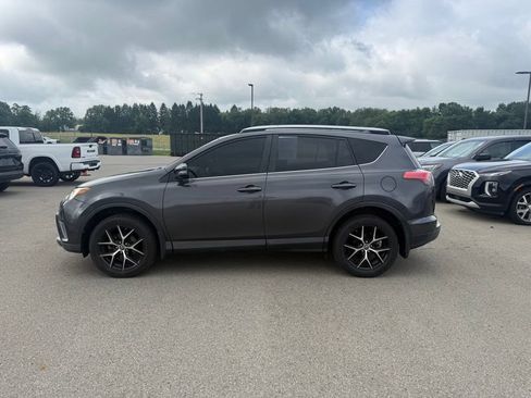 Used 2016 Toyota RAV4 SE w/ Advanced Technology Package AWD/4WD image 9