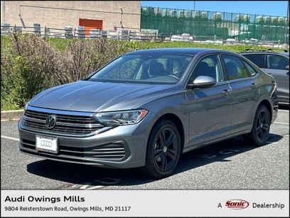 Used 2024 Volkswagen Jetta SE w/ Panoramic Sunroof Package