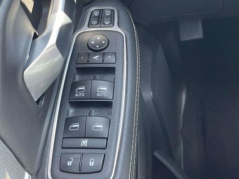 Used 2024 RAM 3500 Big Horn image 11