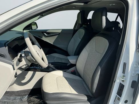 Used 2023 Kia Niro Wave w/ Wave Preserve Package FWD image 10