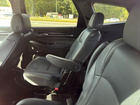 Certified 2022 Buick Enclave Premium image 5