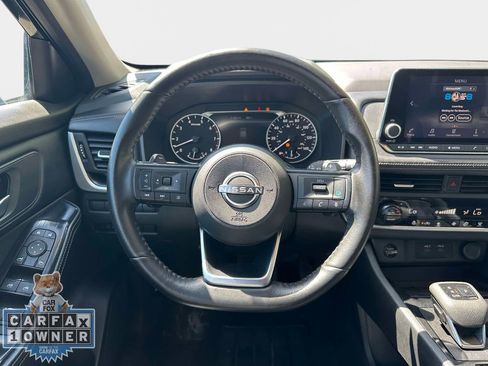 Used 2024 Nissan Rogue SV w/ SV Premium Package AWD/4WD image 18