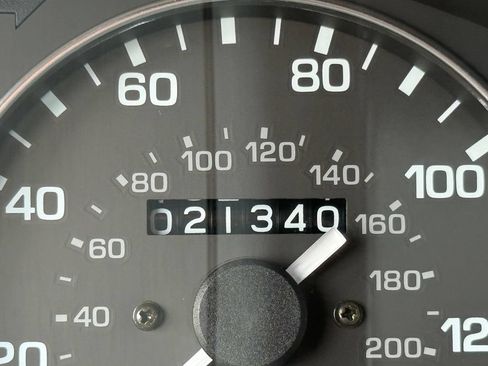 Used 1990 MAZDA MX-5 Miata RWD image 54