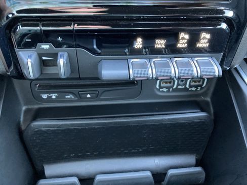 Used 2019 RAM 1500 Big Horn image 26