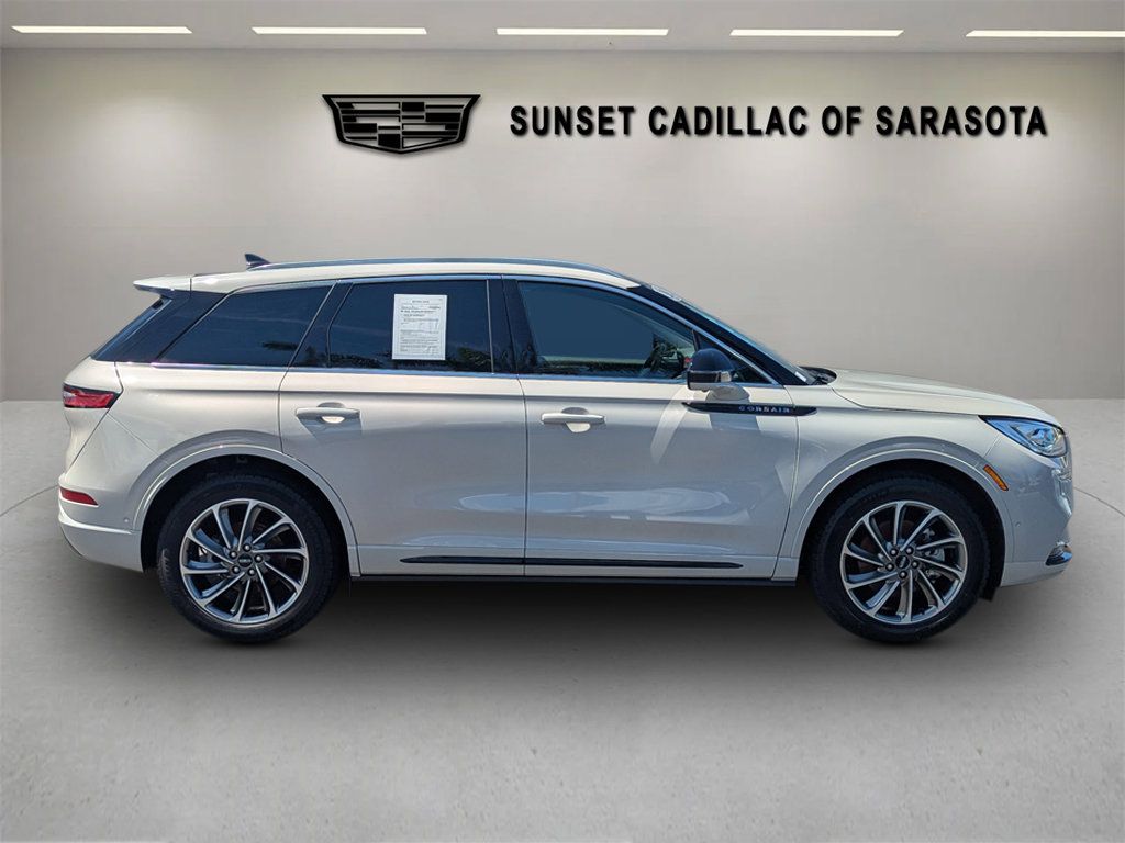 Used 2022 Lincoln Corsair Grand Touring w/ Elements Technology Bundle AWD/4WD image 2