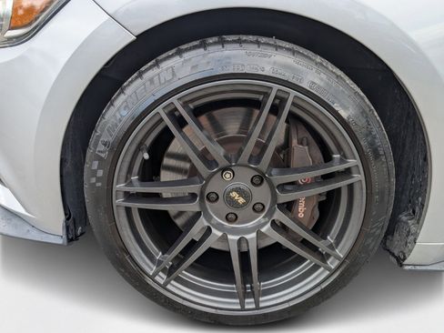 Used 2016 Ford Mustang GT w/ GT Performance Package image 7