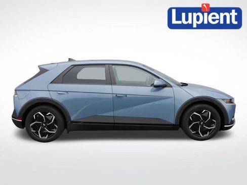 Used 2024 Hyundai Ioniq 5 SEL AWD/4WD image 3