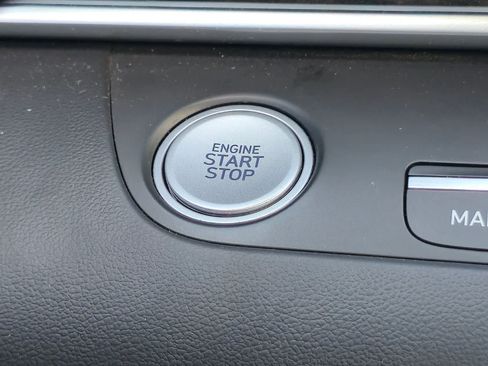 Used 2024 Hyundai Elantra SEL FWD image 23