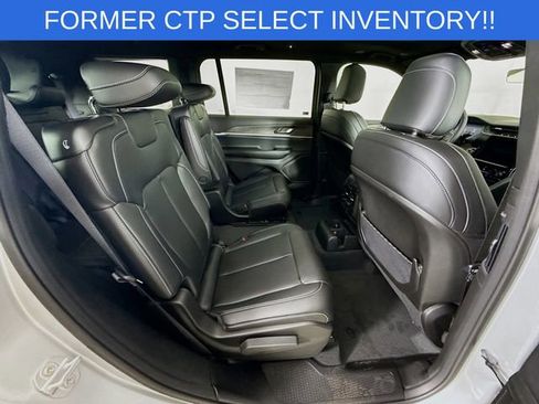 New 2025 Jeep Grand Cherokee L Limited w/ Black Appearance Package image 29