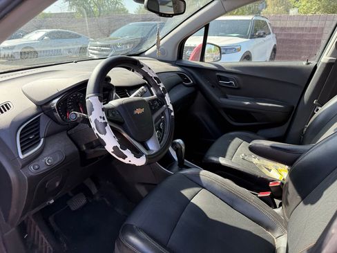 Used 2018 Chevrolet Trax LT w/ Driver Confidence Package FWD image 14