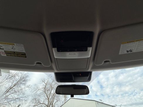 Used 2022 Mitsubishi Outlander SE image 22