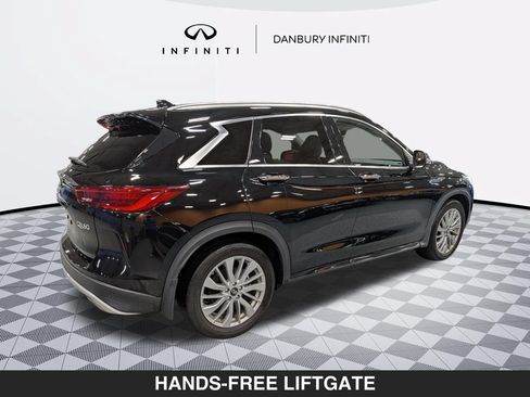 Used 2023 INFINITI QX50 Luxe AWD/4WD image 3