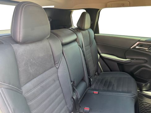 Used 2022 Mitsubishi Outlander SE AWD/4WD image 18