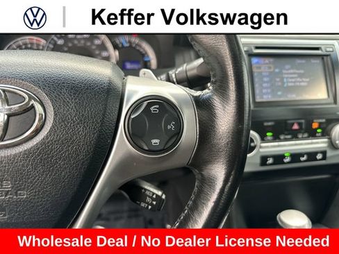 Used 2012 Toyota Camry SE w/ Leather Pkg FWD image 18