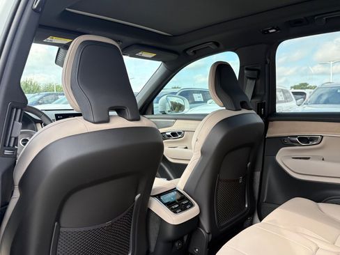 New 2026 Volvo XC90 B6 Plus w/ Protection Package Premier image 23