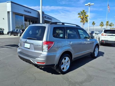 Used 2010 Subaru Forester 2.5X Premium image 11
