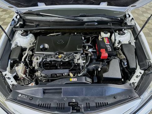 Used 2019 Toyota Camry XSE w/ Navigation Package FWD image 38