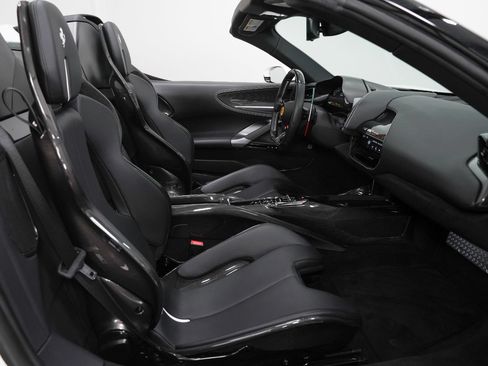 Used 2023 Ferrari SF90 Spider AWD/4WD image 31
