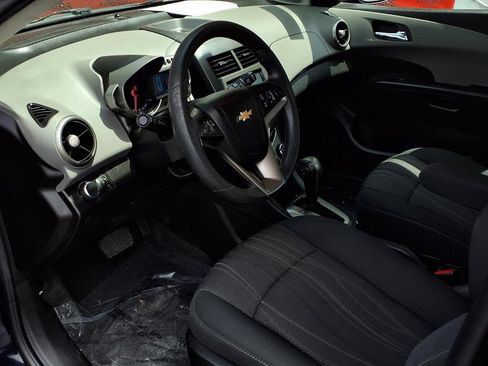Used 2016 Chevrolet Sonic LT FWD image 14