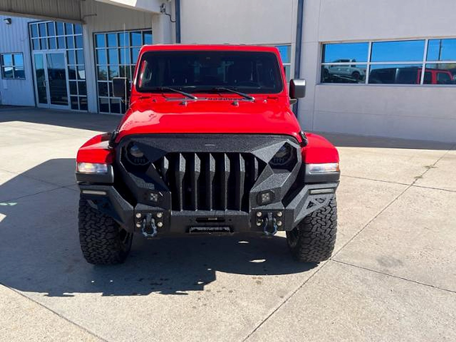 Used 2022 Jeep Wrangler Unlimited Sahara w/ Safety Group AWD/4WD image 2