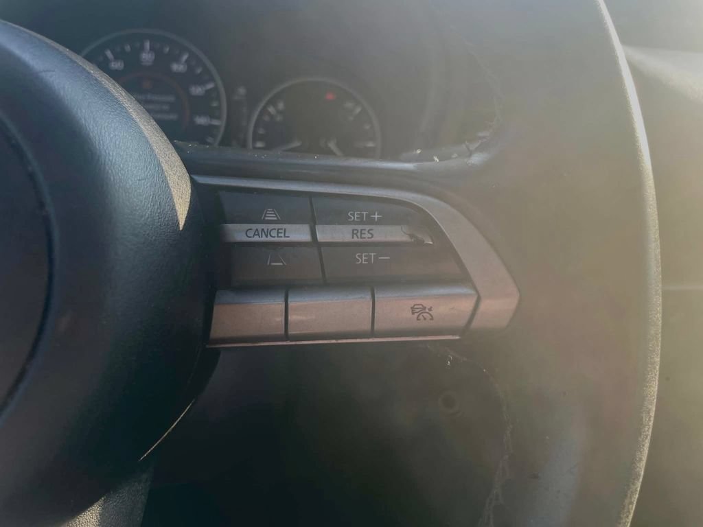Used 2021 MAZDA MAZDA3 s FWD image 12