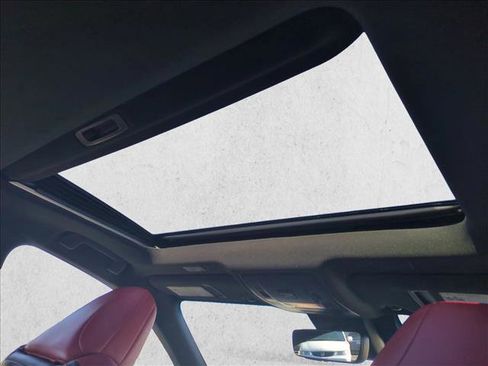 Used 2024 Lexus ES 350 F Sport w/ Accessory Package (Z2) image 19