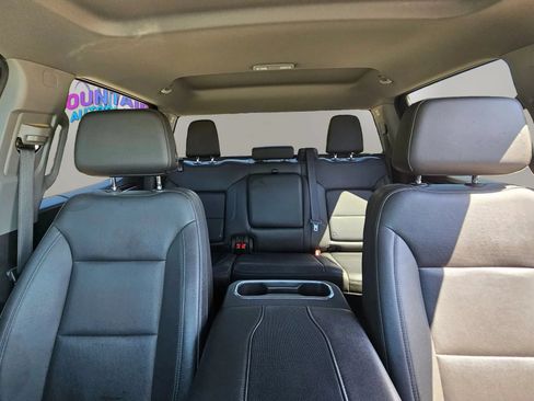 Used 2023 GMC Sierra 1500 SLT w/ SLT Convenience Package AWD/4WD image 22